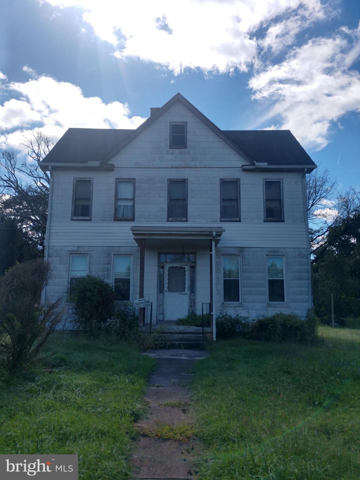 8019 Windsor Mill Road Baltimore, MD 21244 - Photo 7 of 8 Exterior (General)