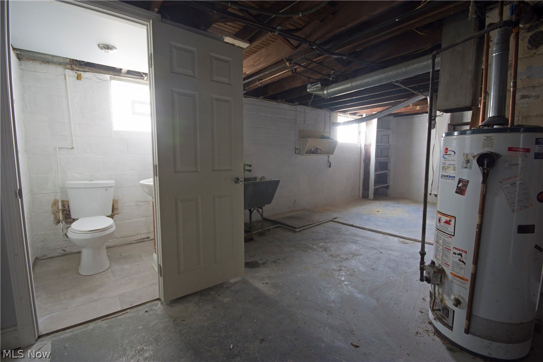 6502 Snow Road Parma, OH 44129 - Photo 24 of 28