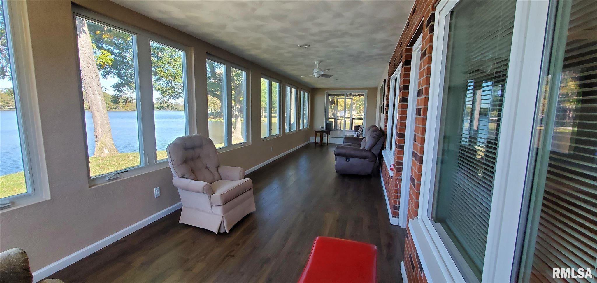 8246 Presidential Road Du Quoin, IL 62832 - Photo 16 of 28