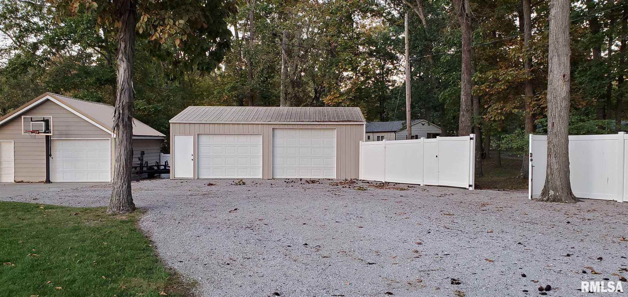 8246 Presidential Road Du Quoin, IL 62832 - Photo 24 of 28