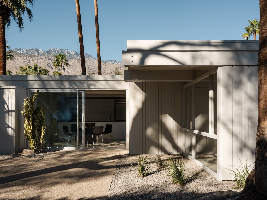 1272 East Verbena Drive Palm Springs, CA 92262 - Photo 26 of 40 a view of a living room with a furniture
