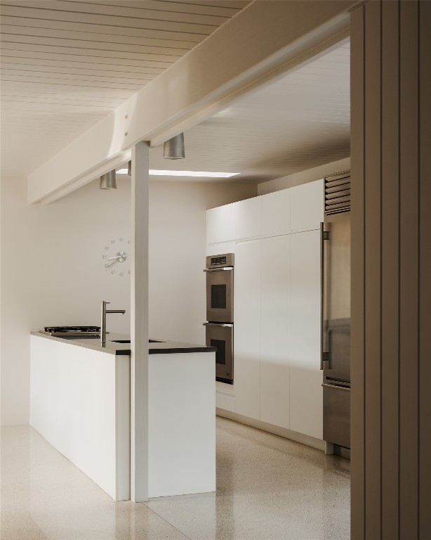 1272 East Verbena Drive Palm Springs, CA 92262 - Photo 28 of 40 a view of walk in closet