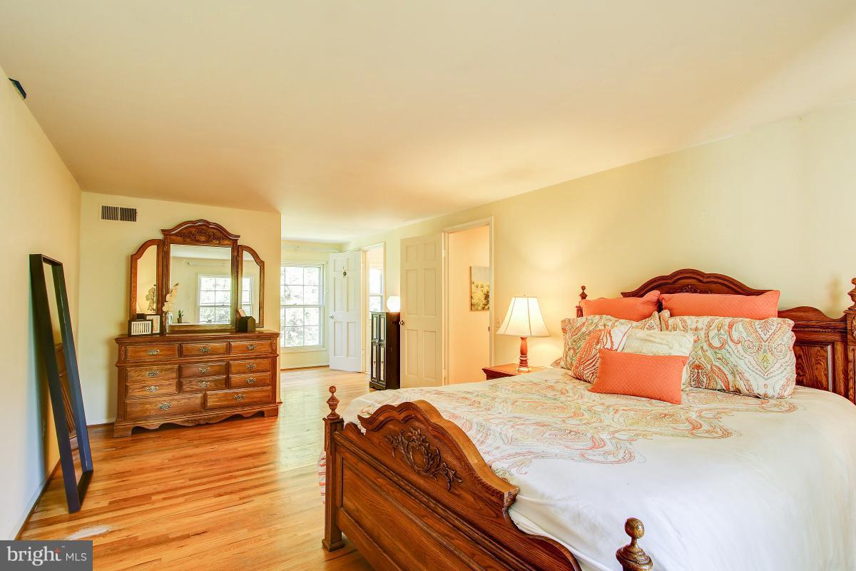 2408 Countryside Drive Silver Spring, MD 20905 - Photo 24 of 30 Bedroom (Master) - Upper Level