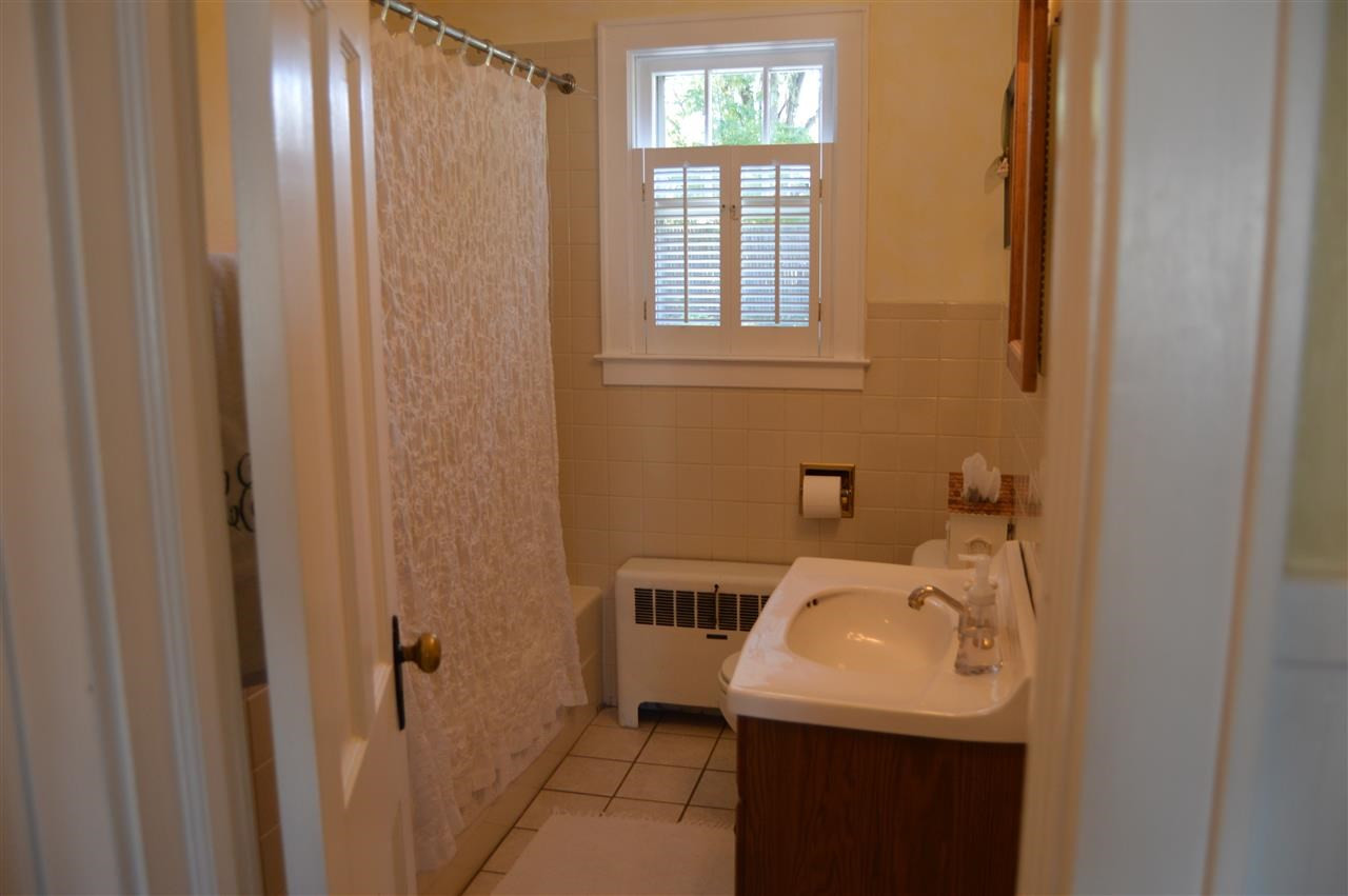 29 Hillcrest Road Colonie, NY 12110 - Photo 11 of 25 Photo 11