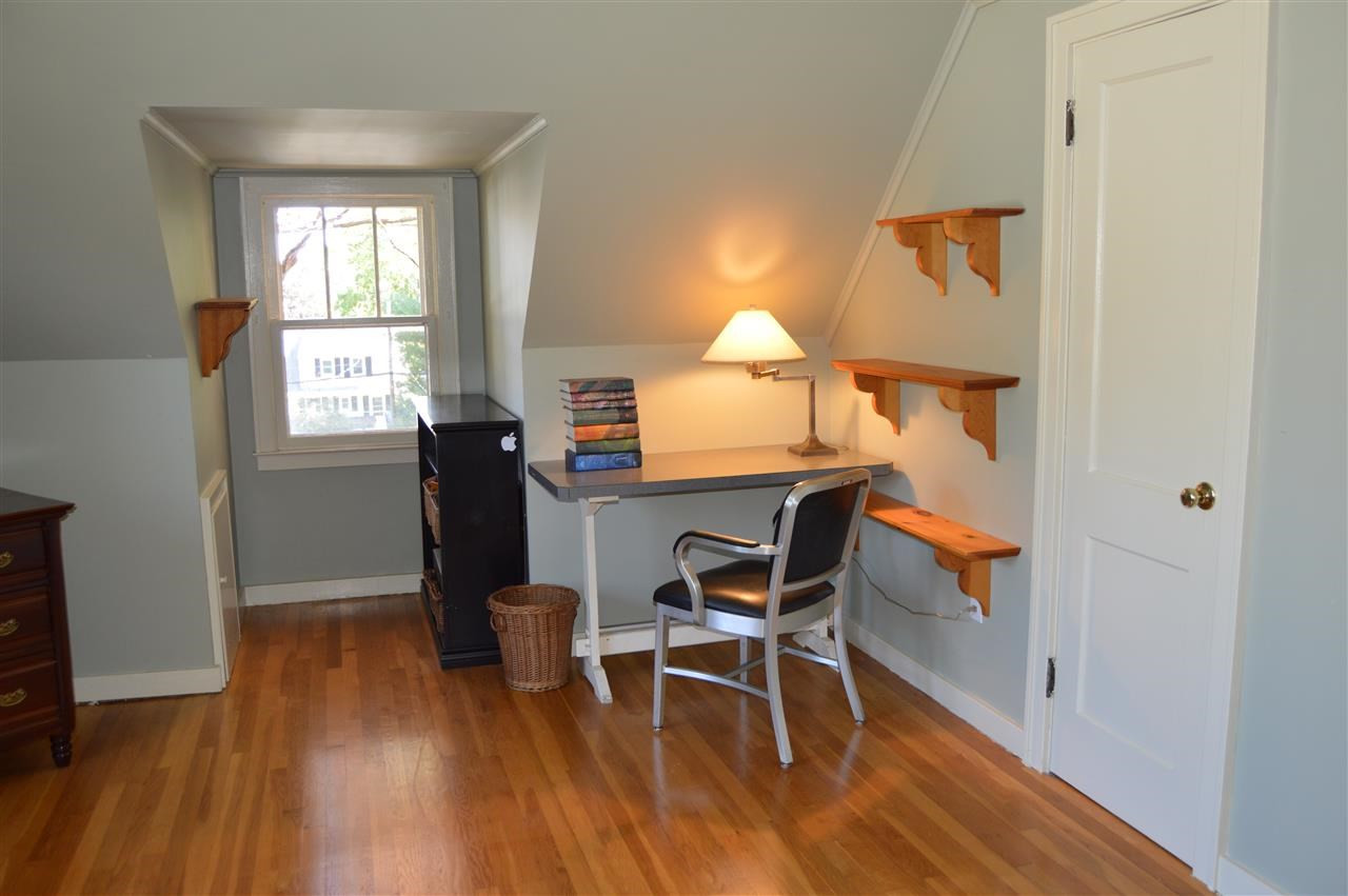 29 Hillcrest Road Colonie, NY 12110 - Photo 19 of 25 Photo 19