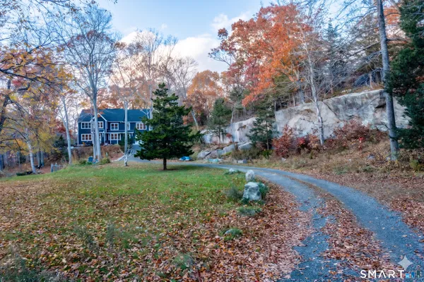 $1,000,000 | 83 Jacobs Lane, Guilford, CT 06437
