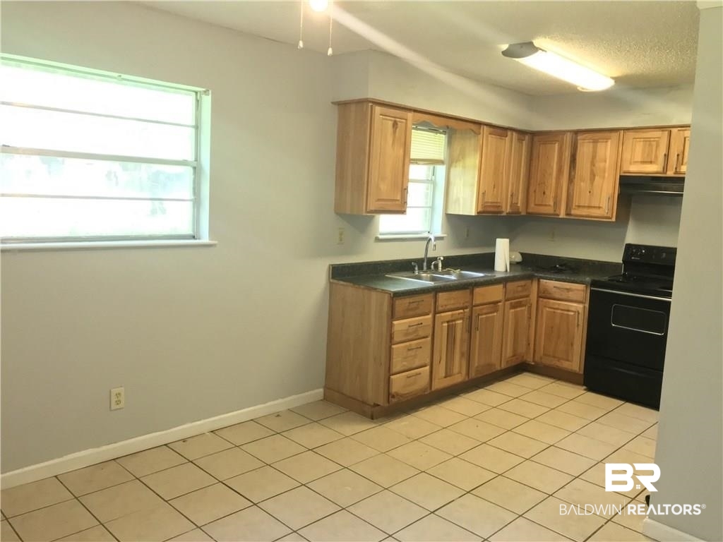 4007 Morhaven Drive Mobile, AL 36605 - Photo 3 of 18