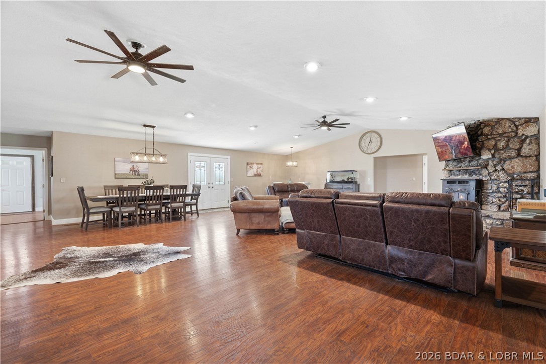 282 Reeds Road Lebanon, MO 65536 - Photo 5 of 59