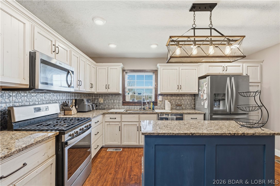 282 Reeds Road Lebanon, MO 65536 - Photo 9 of 59