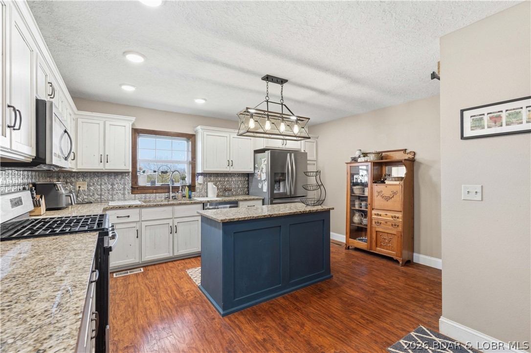 282 Reeds Road Lebanon, MO 65536 - Photo 10 of 59