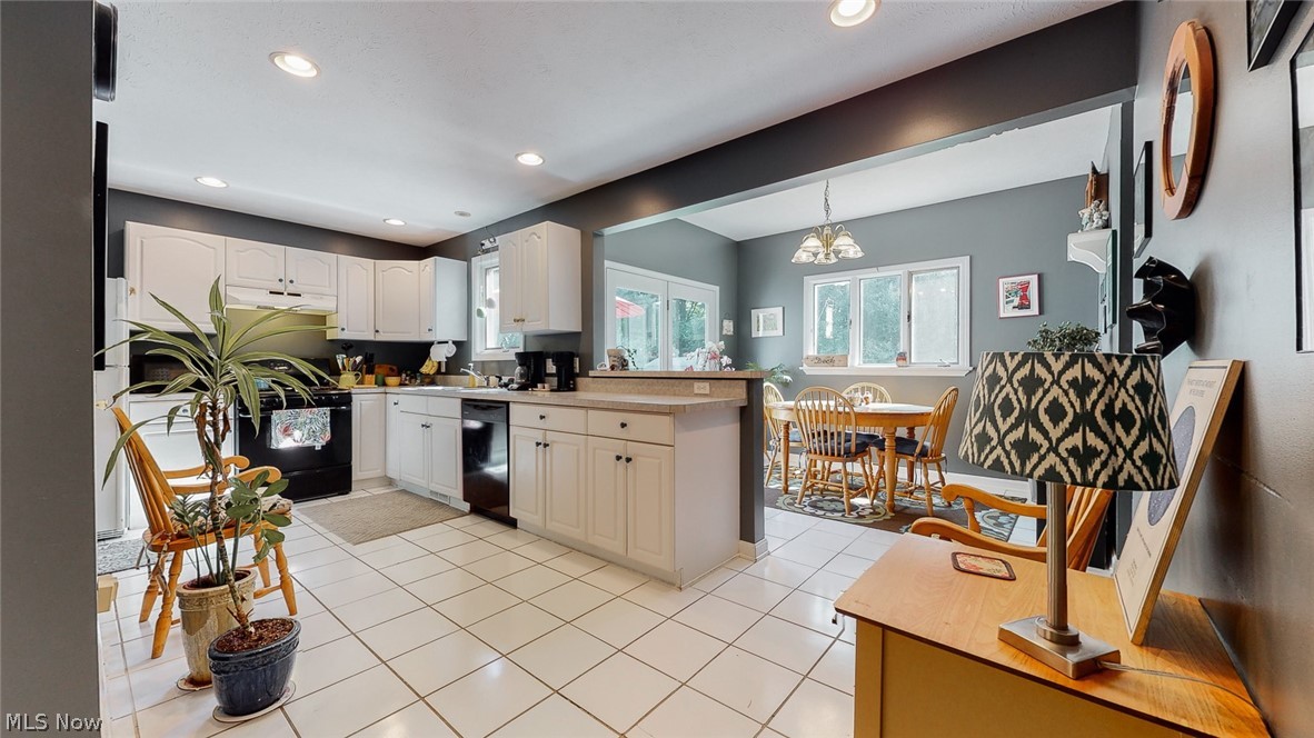 15893 Laurel Road Chagrin Falls, OH 44022 - Photo 7 of 21 Gallery Image 7