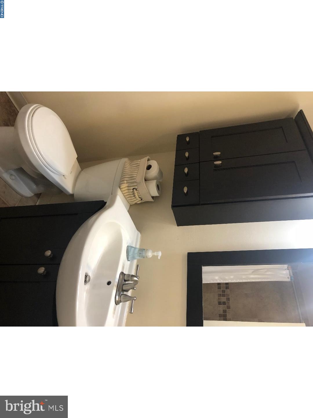 3541 Oakhill Road Philadelphia, PA 19154 - Photo 12 of 19 Bathroom
