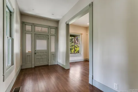 $1,250,000 | 312 Pereida Street, San Antonio, TX 78210