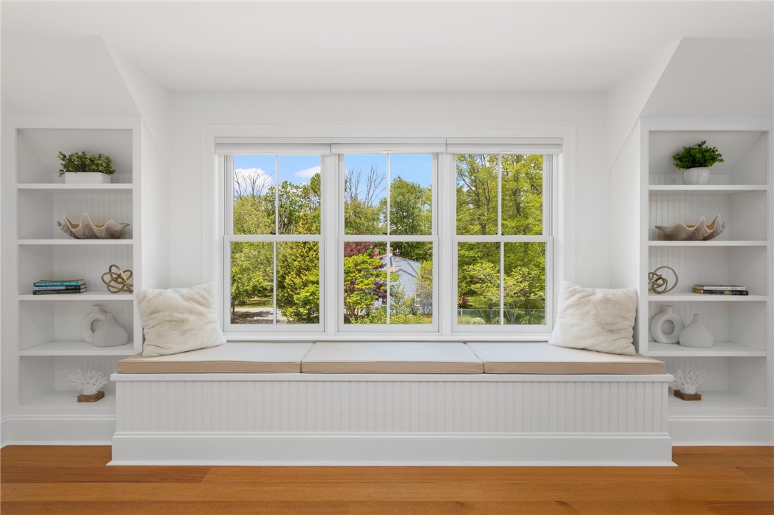 104 Ferry Road Bristol, RI 02809 - Photo 27 of 45 Built ins throughout master and second floor hailways and bedrooms