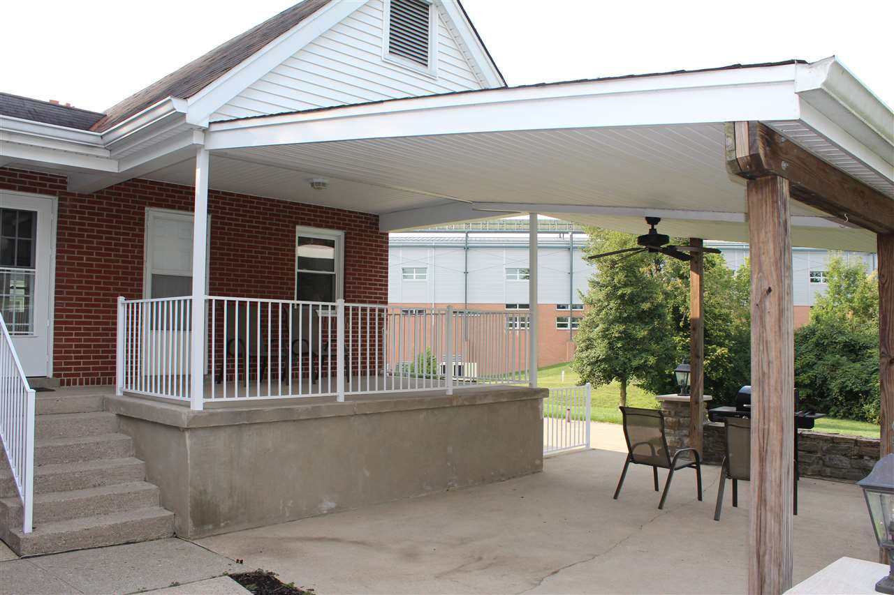 135 Lyndale Road Fort Mitchell, KY 41017 - Photo 3 of 28 Gallery Image 3