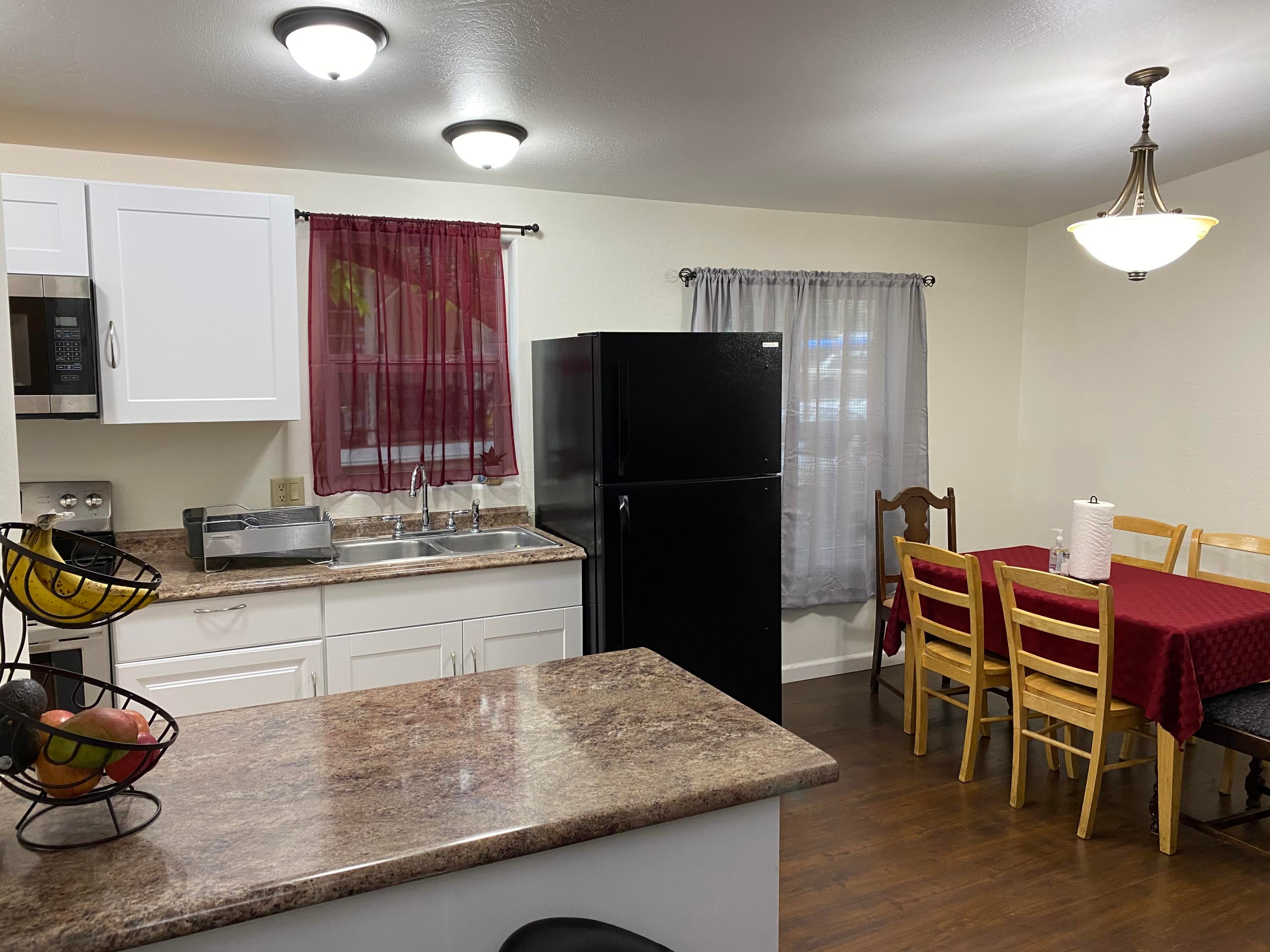939 South Valley Road, Unit 10 Ashland, OR 97520 - Photo 12 of 23 IMG_1414