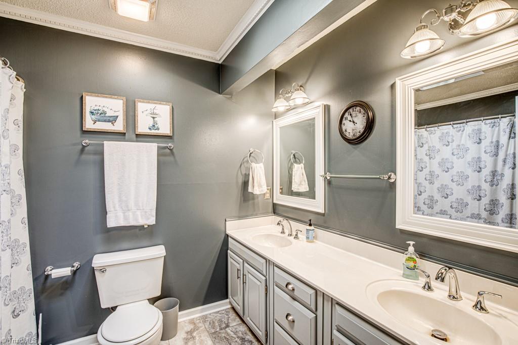 5045 Cobblestone Road Winston-Salem, NC 27106 - Photo 17 of 35 Gallery Image 17