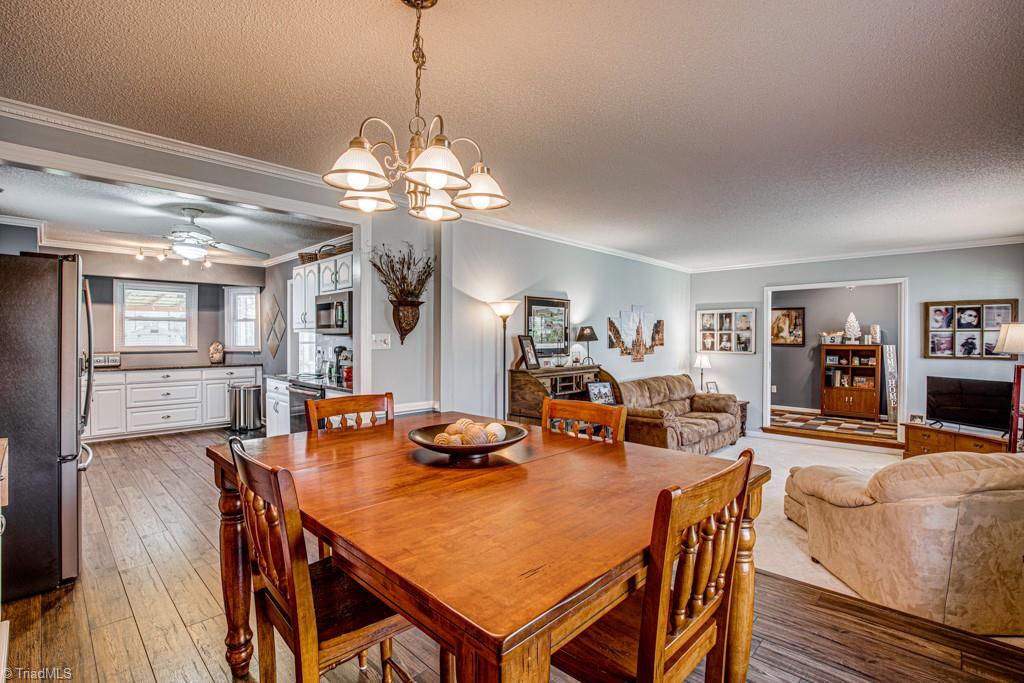 5045 Cobblestone Road Winston-Salem, NC 27106 - Photo 7 of 35 Gallery Image 7