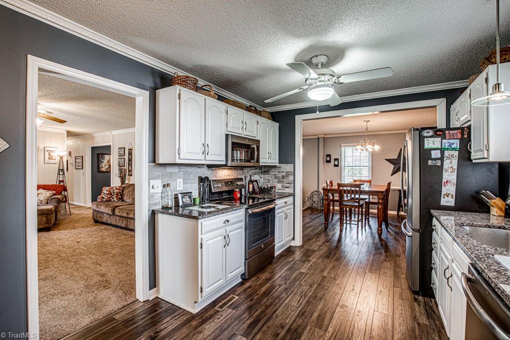 5045 Cobblestone Road Winston-Salem, NC 27106 - Photo 10 of 35 Gallery Image 10