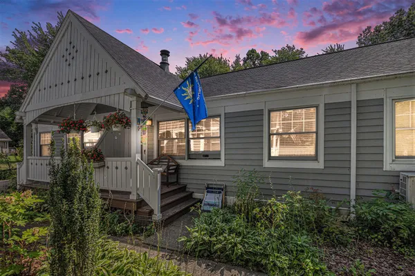 $399,000 | 15577 Victor Road, Unit 4, Union Pier, MI 49129