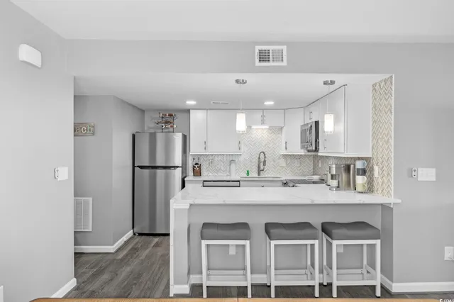 $1,495 | 941 South Ocean Boulevard, Unit D3, North Myrtle Beach, SC 29582