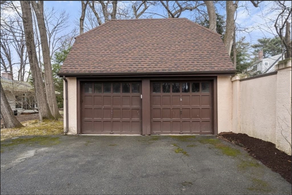 12 Leighton Road, Unit 12 Wellesley, MA 02482 - Photo 18 of 18