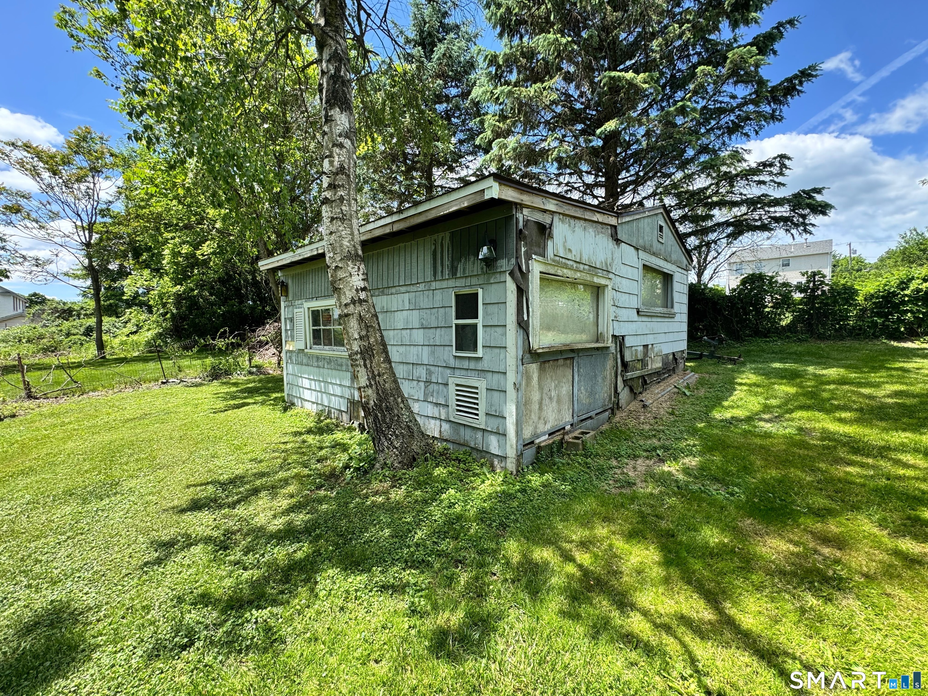924 Highland Avenue Waterbury, CT 06708 - Photo 7 of 15