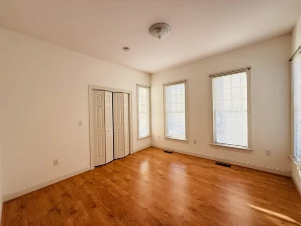 $2,600 | 31 Elmwood Street, Unit 31, Newton, MA 02458