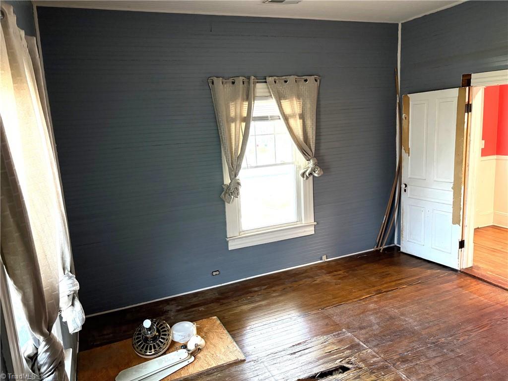 1104 Barnes Street Reidsville, NC 27320 - Photo 20 of 42