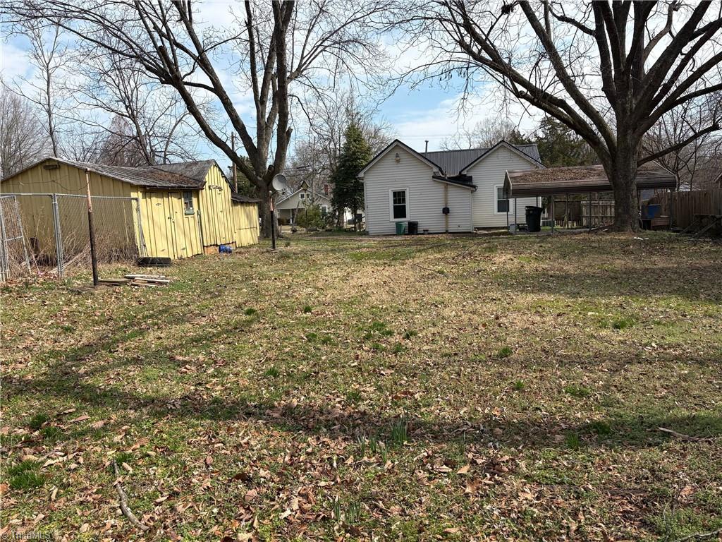 1104 Barnes Street Reidsville, NC 27320 - Photo 35 of 42