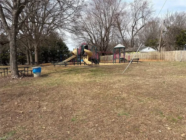 $119,900 | 1104 Barnes Street, Reidsville, NC 27320