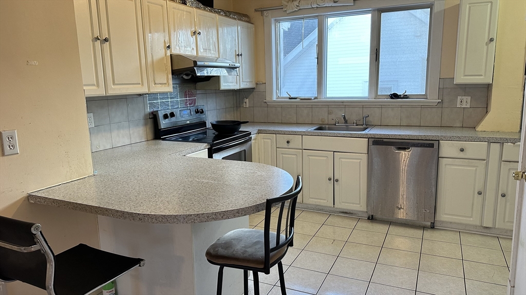 10 Channing Street, Unit 2 Quincy, MA 02170 - Photo 11 of 26