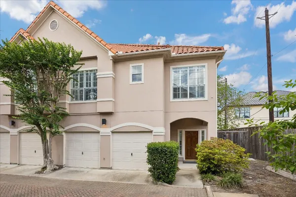 $829,000 | 3812 West Alabama Street, Unit D, Houston, TX 77027
