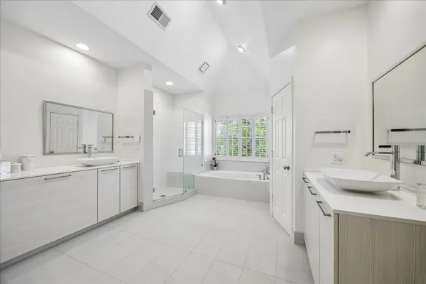 $829,000 | 3812 West Alabama Street, Unit D, Houston, TX 77027
