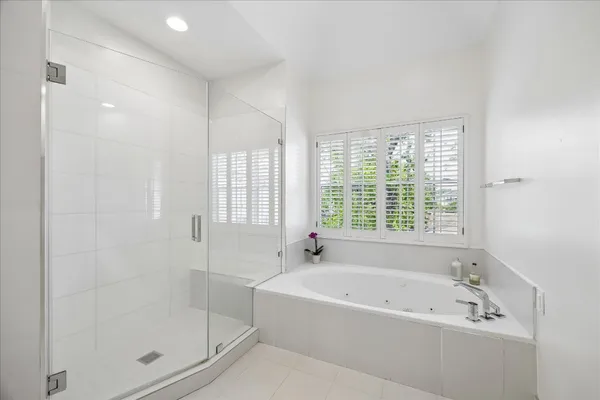 $829,000 | 3812 West Alabama Street, Unit D, Houston, TX 77027