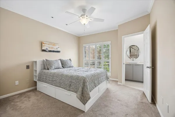 $829,000 | 3812 West Alabama Street, Unit D, Houston, TX 77027