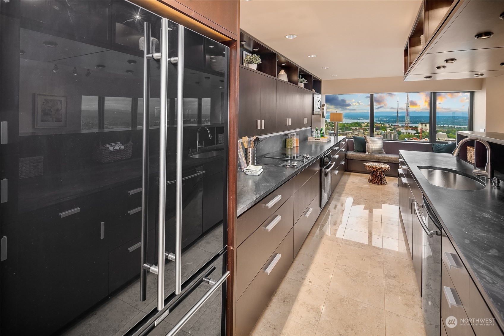 1301 Spring Street, Unit 29H Seattle, WA 98104 - Photo 9 of 29 a view of a balcony