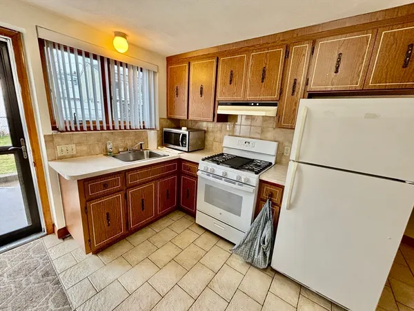 $1,800 | 43 Bryant Street, Unit 1, Revere, MA 02151