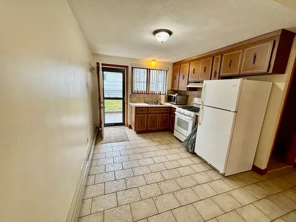 $1,800 | 43 Bryant Street, Unit 1, Revere, MA 02151