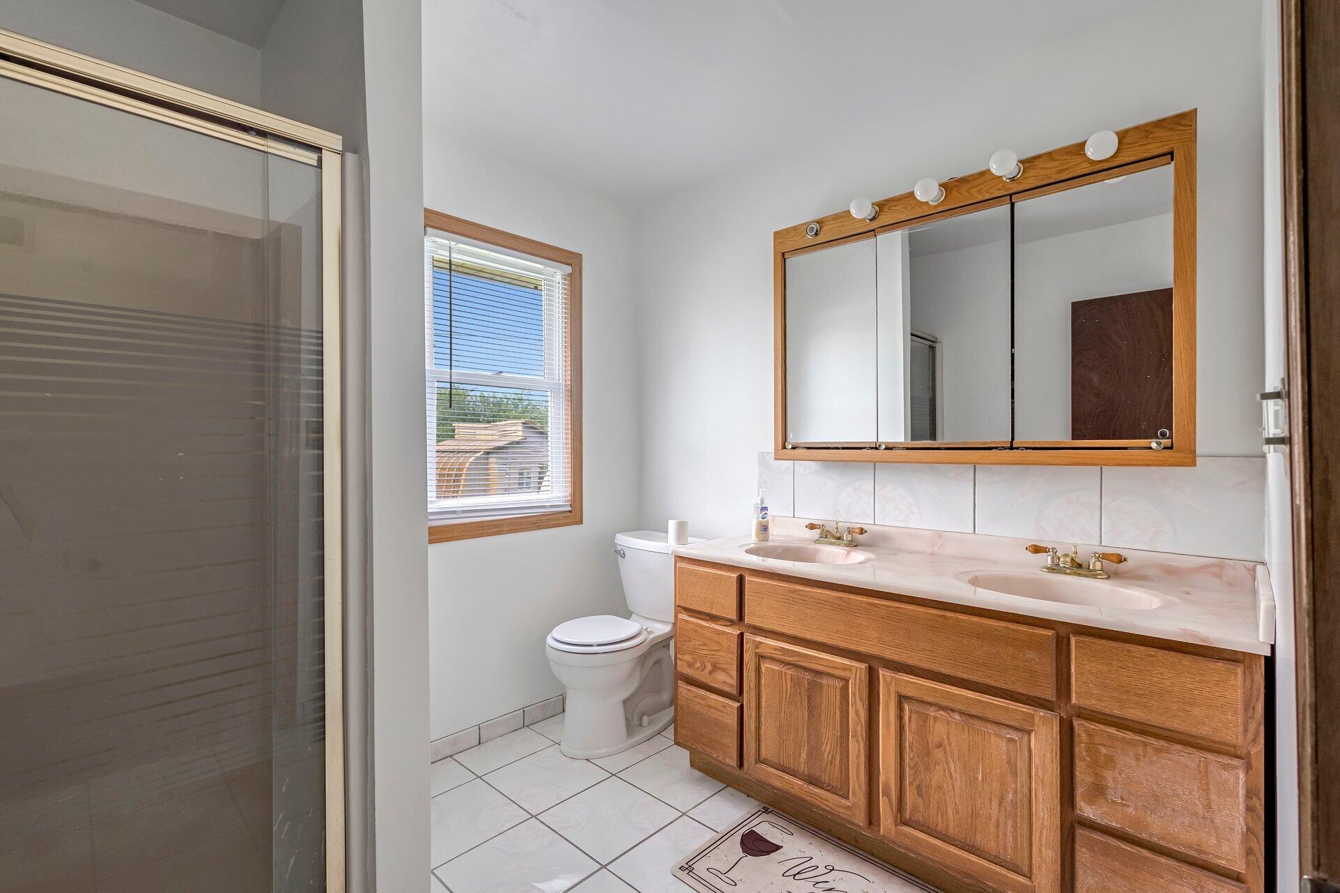 9335 West County Line Road, Unit 9325 Milwaukee, WI 53224 - Photo 17 of 29 IMG_8612_3_4