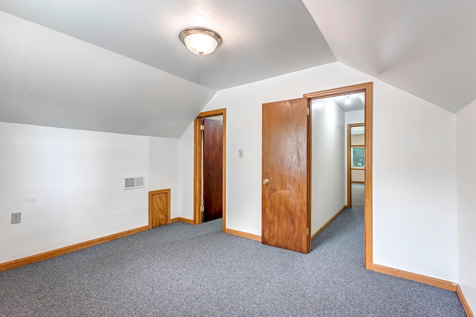 9335 West County Line Road, Unit 9325 Milwaukee, WI 53224 - Photo 21 of 29 IMG_8582_3_4