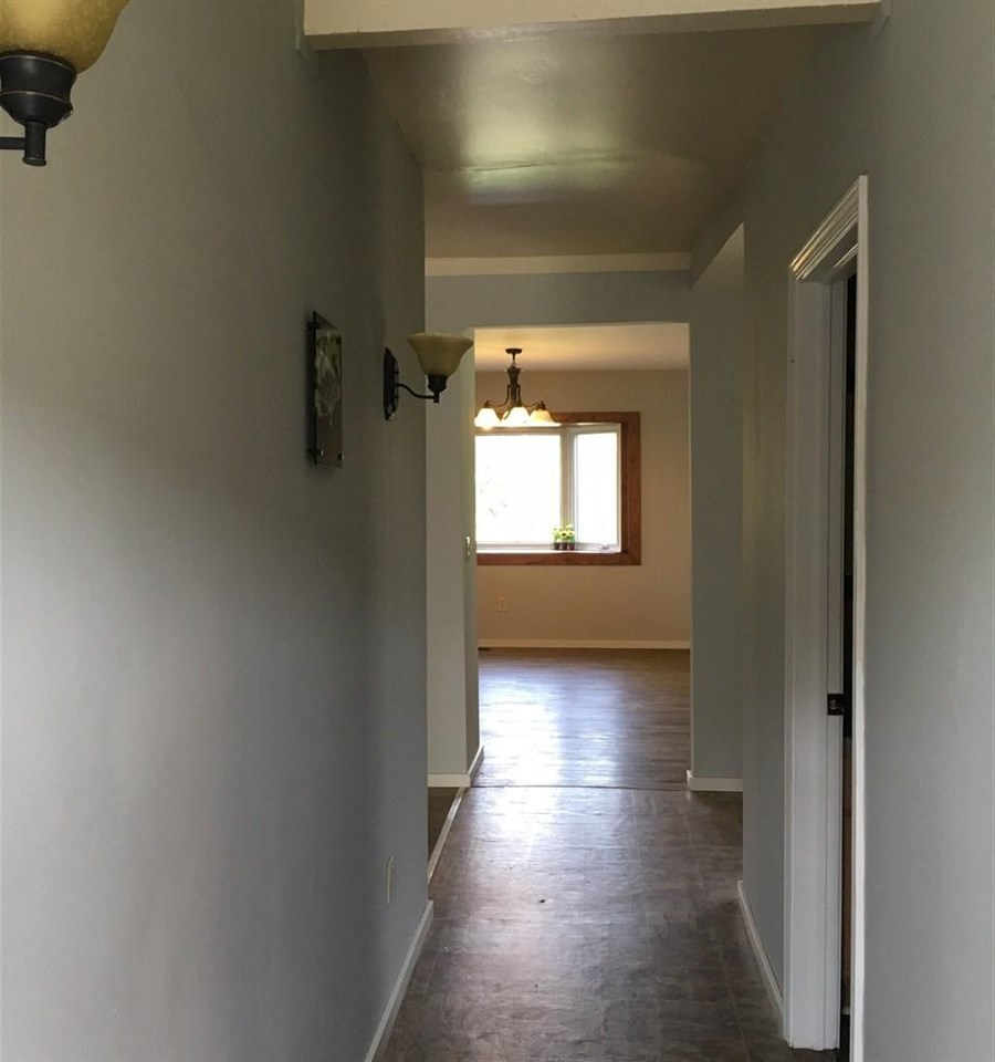 12091 Reid Road Durand, MI 48429 - Photo 15 of 35 Hallway