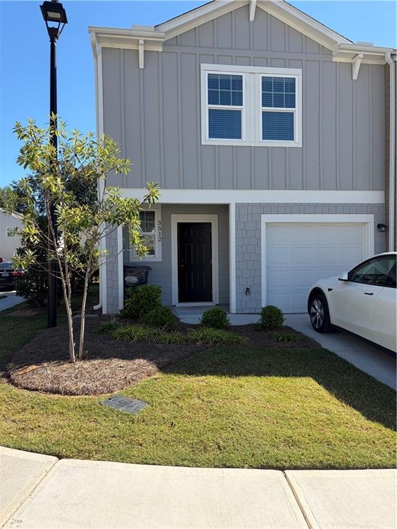 3512 Condor Court Atlanta, GA 30331 - Photo 1 of 19 a house view with a garden space