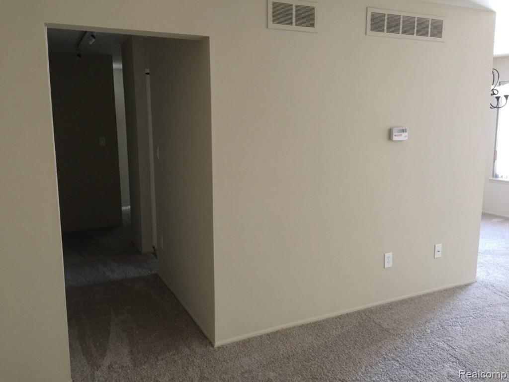 30272 Southfield Road, Unit 231 Southfield, MI 48076 - Photo 11 of 23