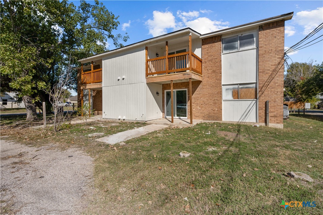 2213 Valley Forge Avenue Temple, TX 76504 - Photo 6 of 18 a view of a house with a backyard