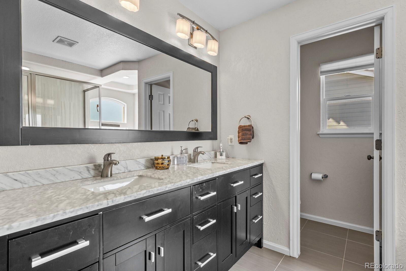 10238 Andee Way Highlands Ranch, CO 80130 - Photo 32 of 40