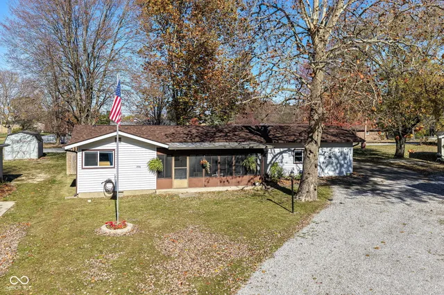 $160,000 | 206 Winding Drive, Alexandria, IN 46001