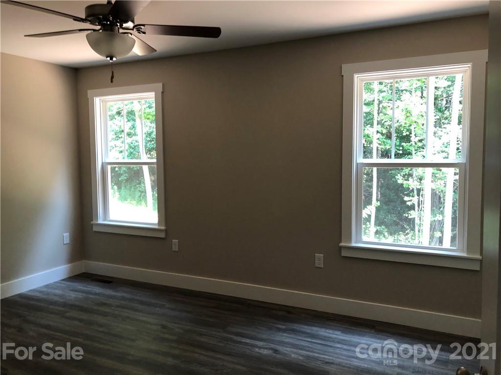 215 Long Branch Road Swannanoa, NC 28778 - Photo 12 of 15 Gallery Image 12