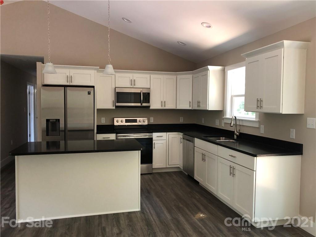 215 Long Branch Road Swannanoa, NC 28778 - Photo 3 of 15 Gallery Image 3
