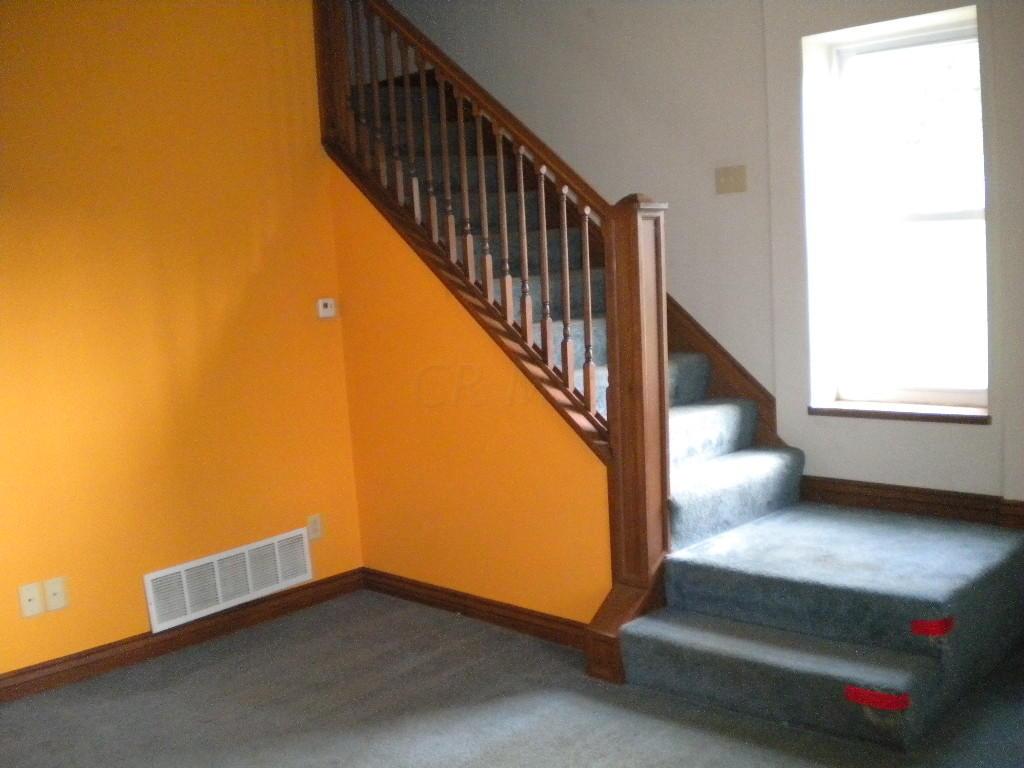 230 London Road Delaware, OH 43015 - Photo 4 of 10 Gallery Image 4